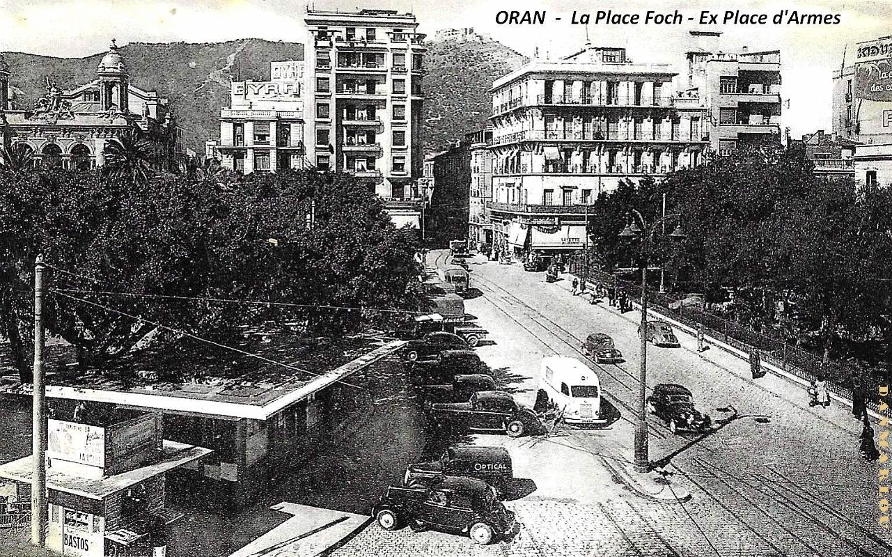 Oran - Place Foch.jpg